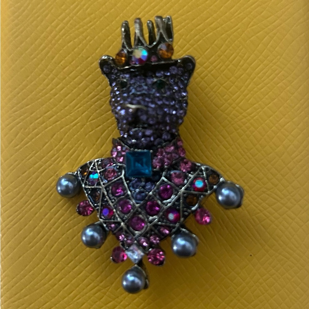 Rhinestone Crown Cat Brooch Purple Crystal Statement Pin Gold Tone